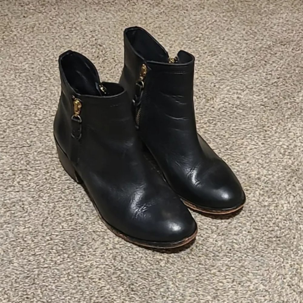 Wolverine Black Leather Ankle Zip Boots Womens Size 7.5 - Picture 2 of 6